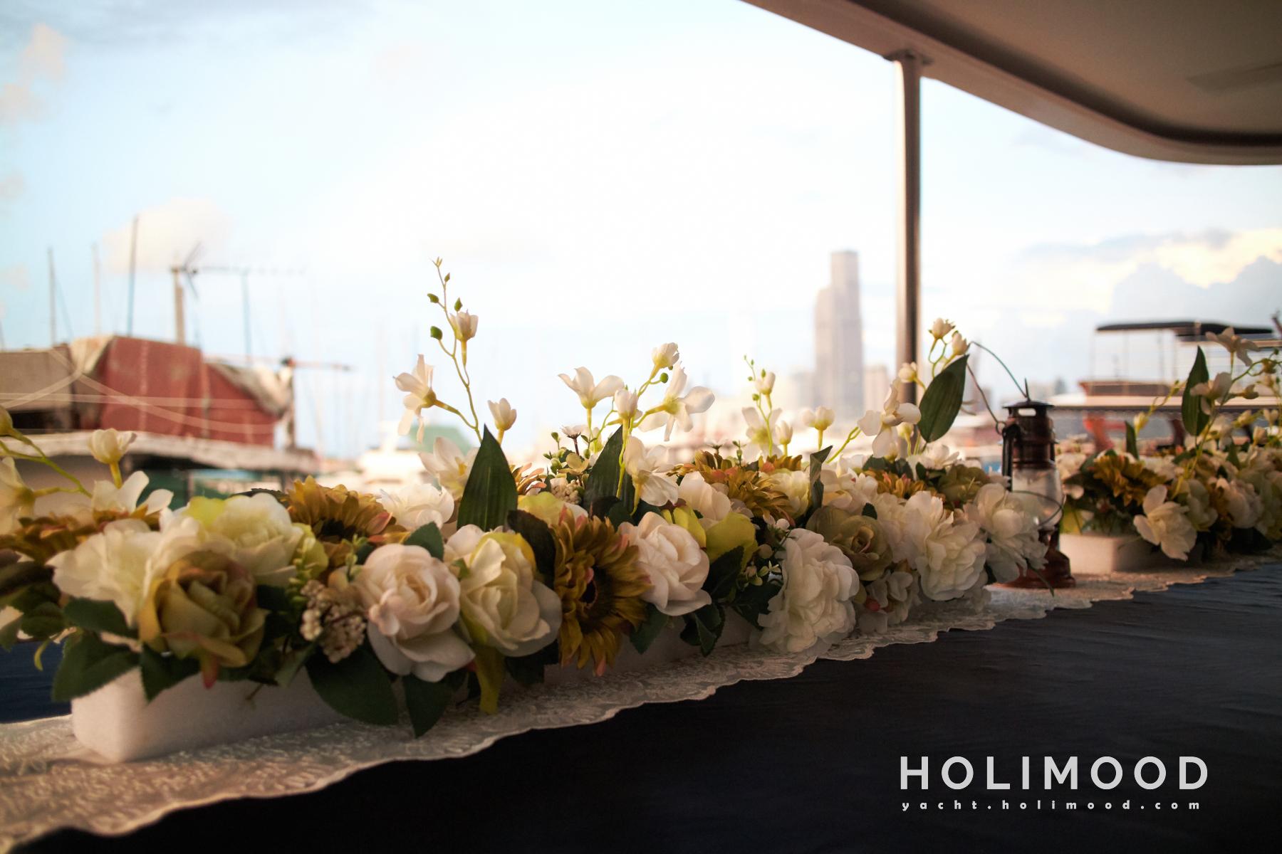 LA01 City Luxury Yacht 8 Hour Package 38