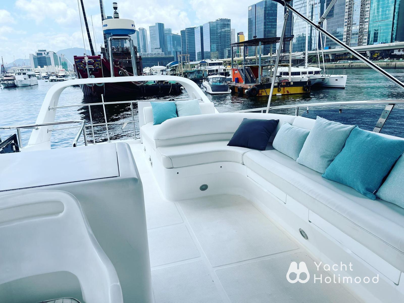 XS02 newly renovated in 2023| City Night Charter Cruiser 13