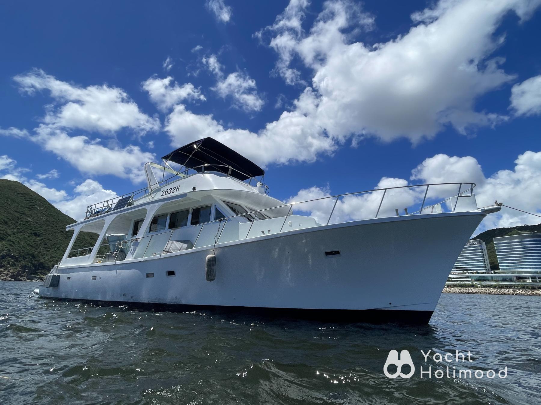 OH01 Cuttlefish-fishing/ Victoria Harbour Night Cruise (Newly renovated in 2024) 2