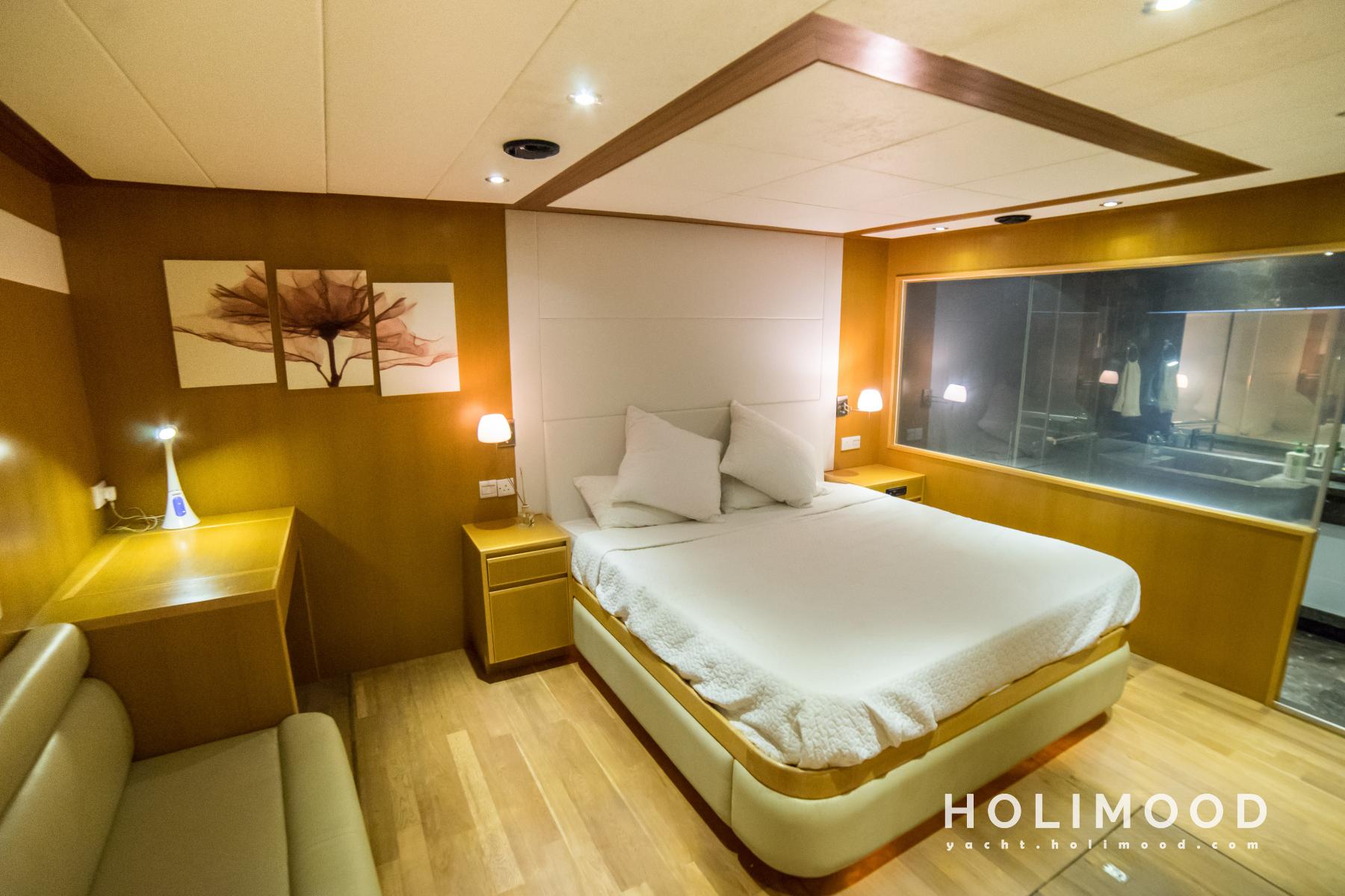 LA01 City Luxury Yacht 8 Hour Package 15