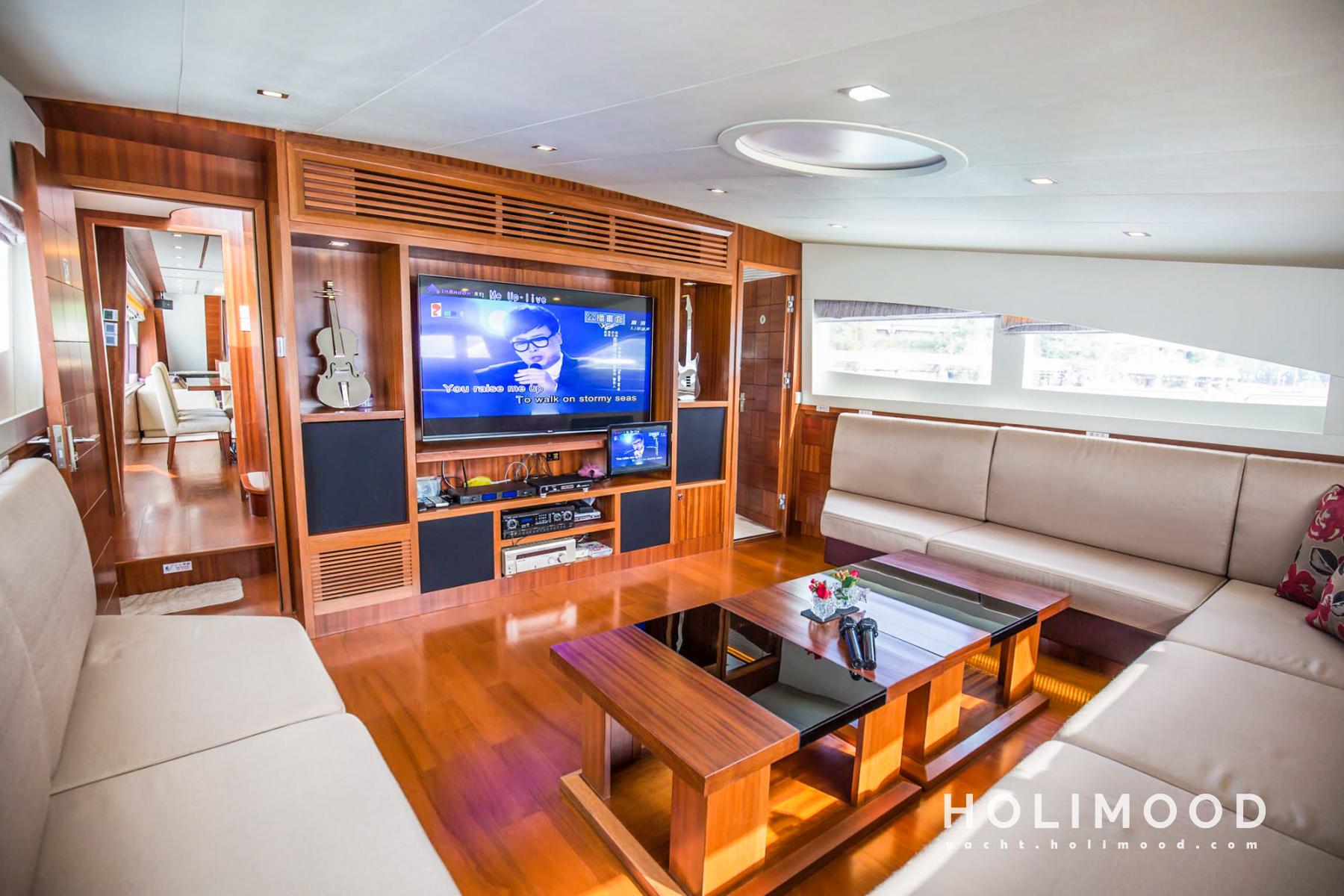 ME01 Tailor-made 92-Fleet Luxury Yacht service (with 6 Staff Members Serving) 15