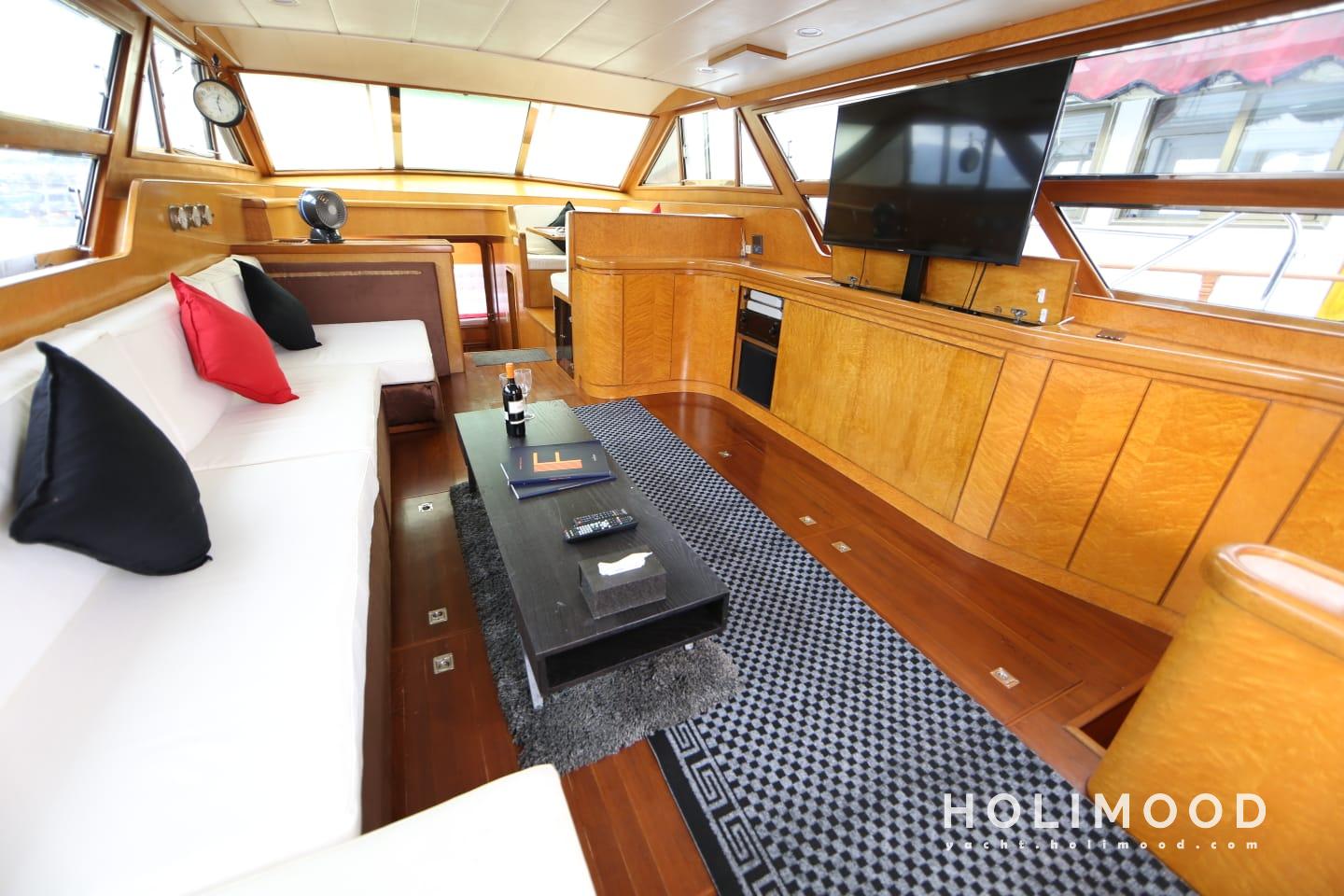 BC01 Cruiser - Night Charter/ Squid Fishing + $1000 for Seafood & Dinner 1