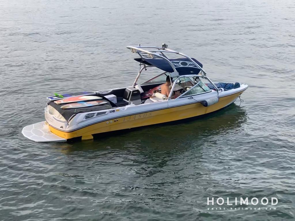 JF01 Nautique Wakesurf Speedboat Rental with Cooler(ice included) and Bluetooth Sound Bar 1
