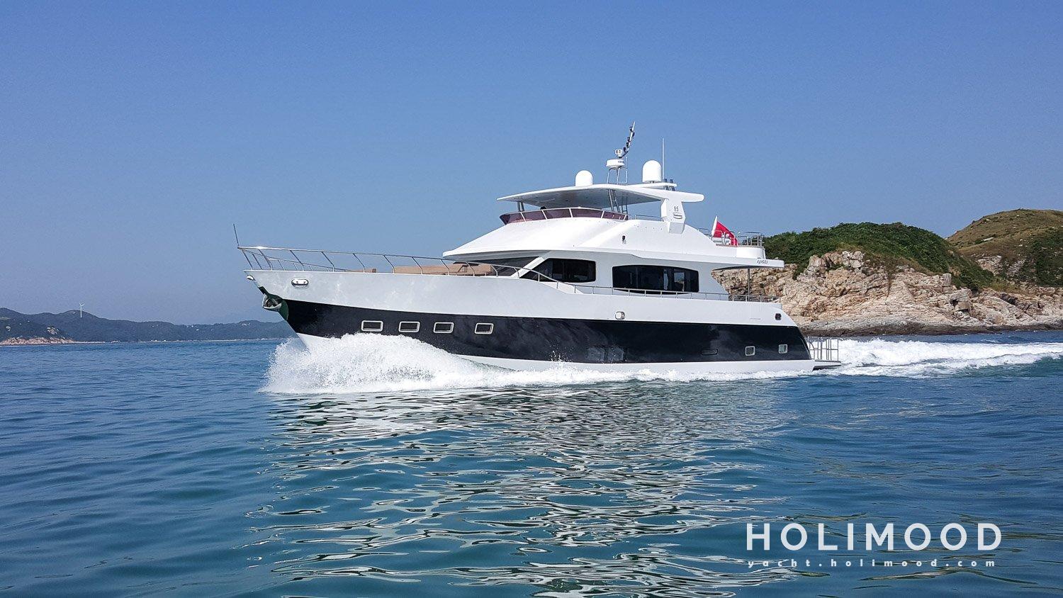 LA01 City Luxury Yacht 8 Hour Package 1