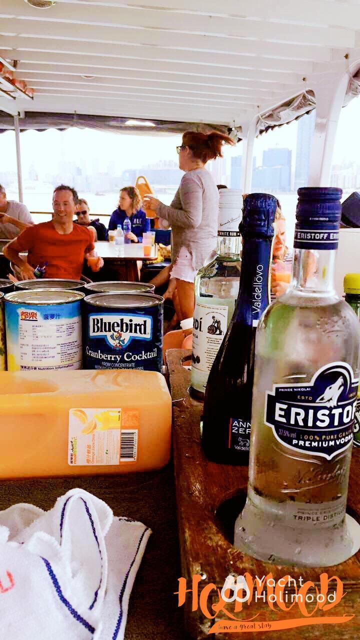 AB01 Alcohol Free-Flow & Thai Food Junk Party Package $700/person up 7