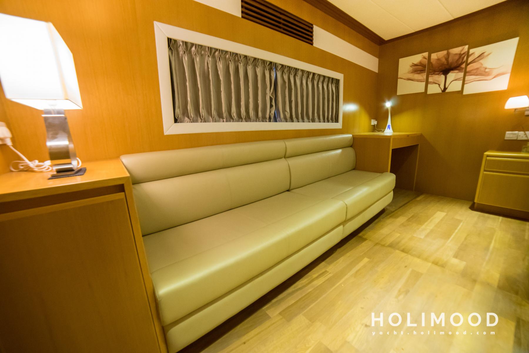LA01 City Luxury Yacht 8 Hour Package 14