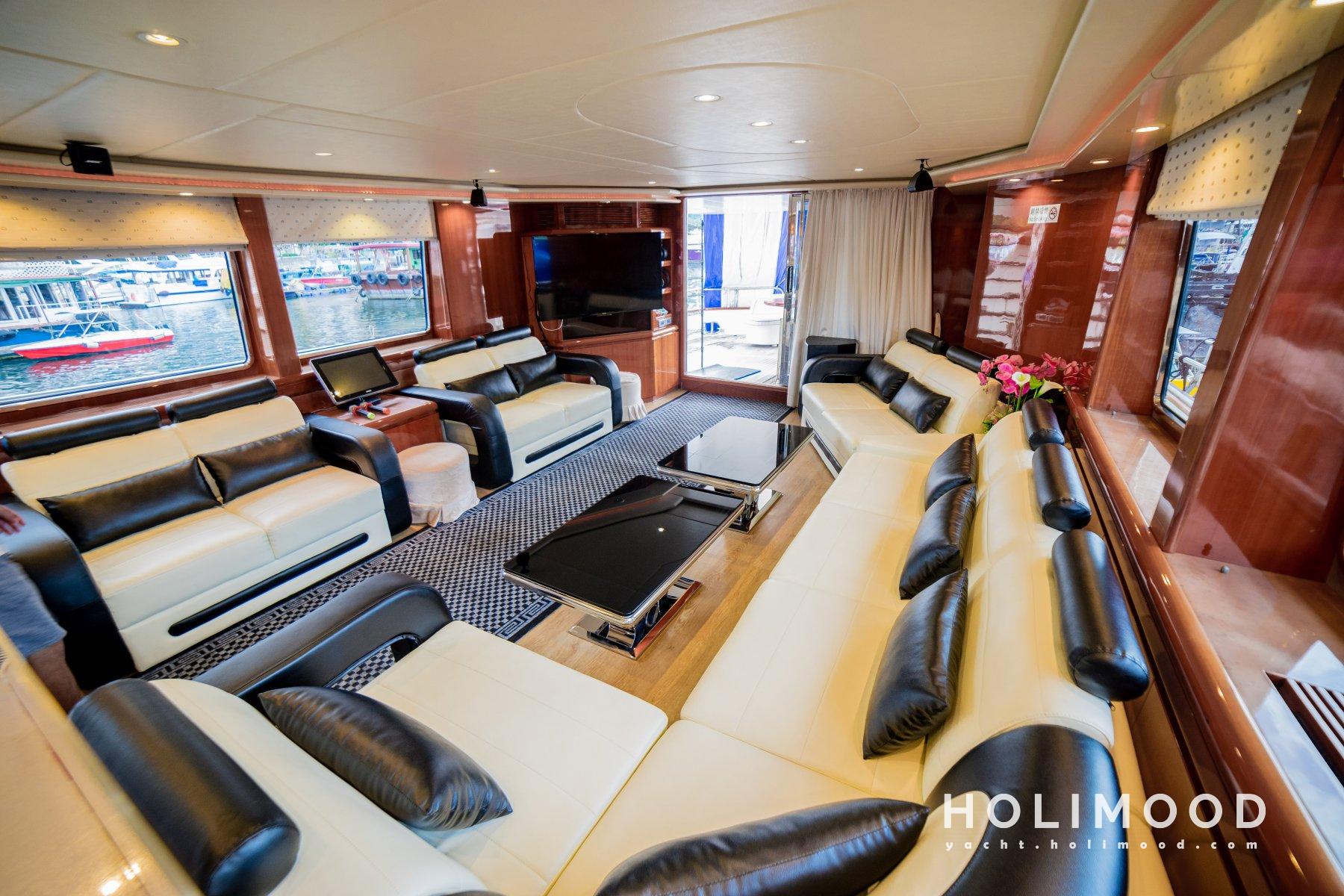 AD01 Luxury Yacht Day Charter (BBQ & Swimming Pool Options Available) 10