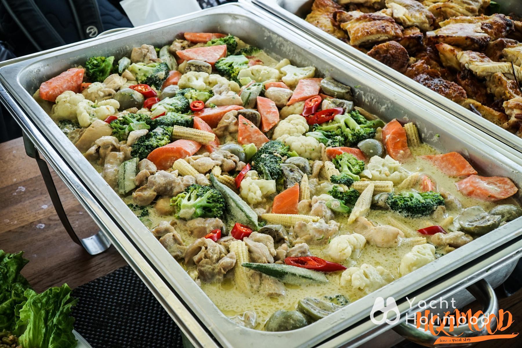 AB01 Alcohol Free-Flow & Thai Food Junk Party Package $700/person up 19