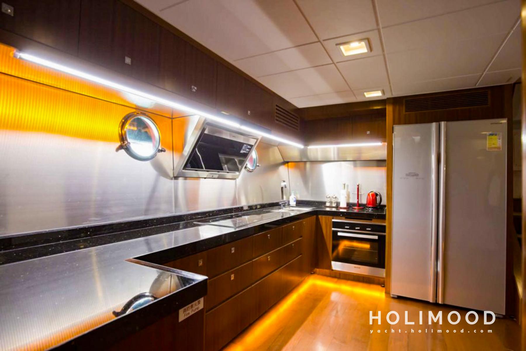 ME01 Tailor-made 92-Fleet Luxury Yacht service (with 6 Staff Members Serving) 14