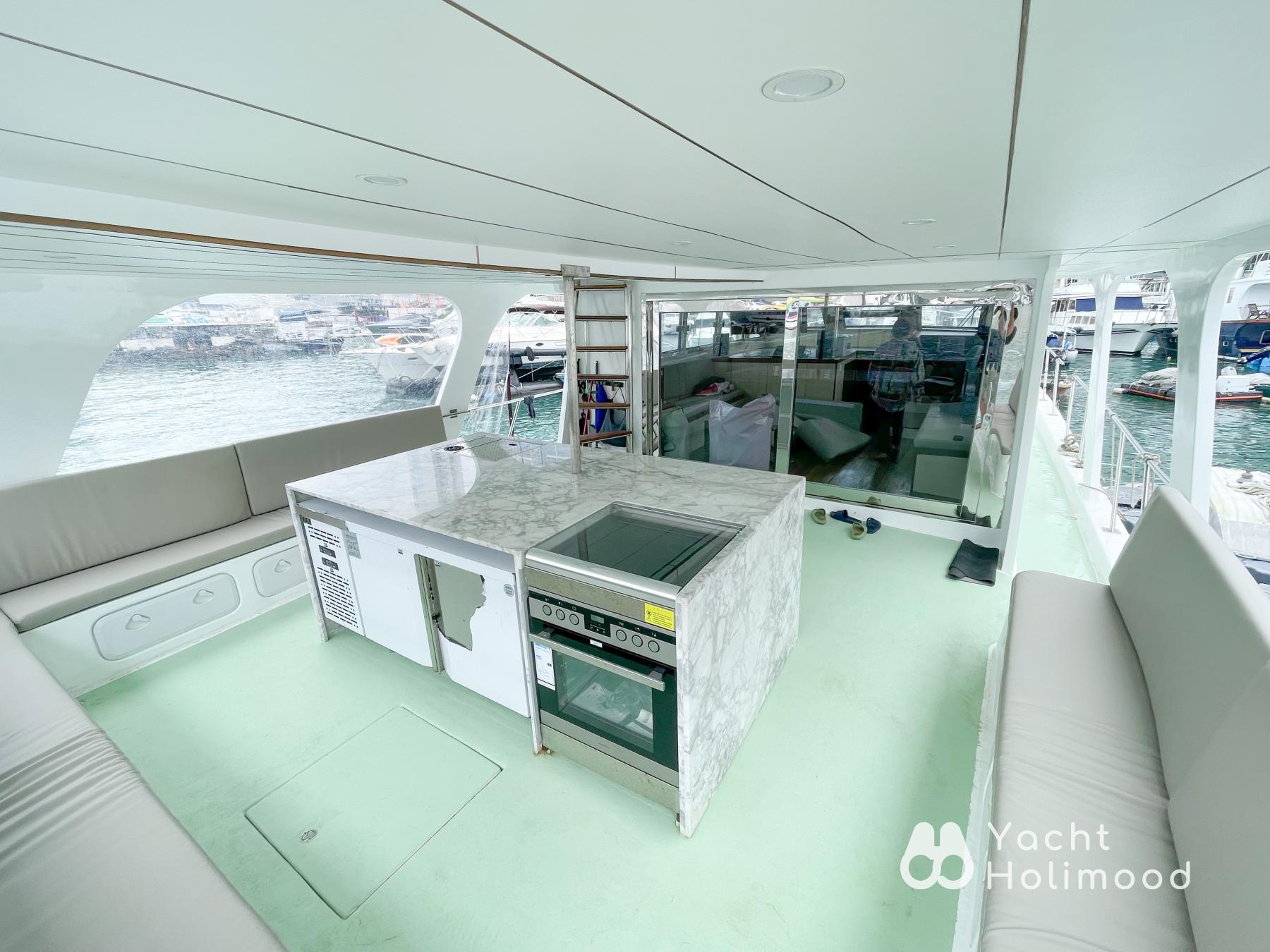 OH01 Cuttlefish-fishing/ Victoria Harbour Night Cruise (Newly renovated in 2024) 4