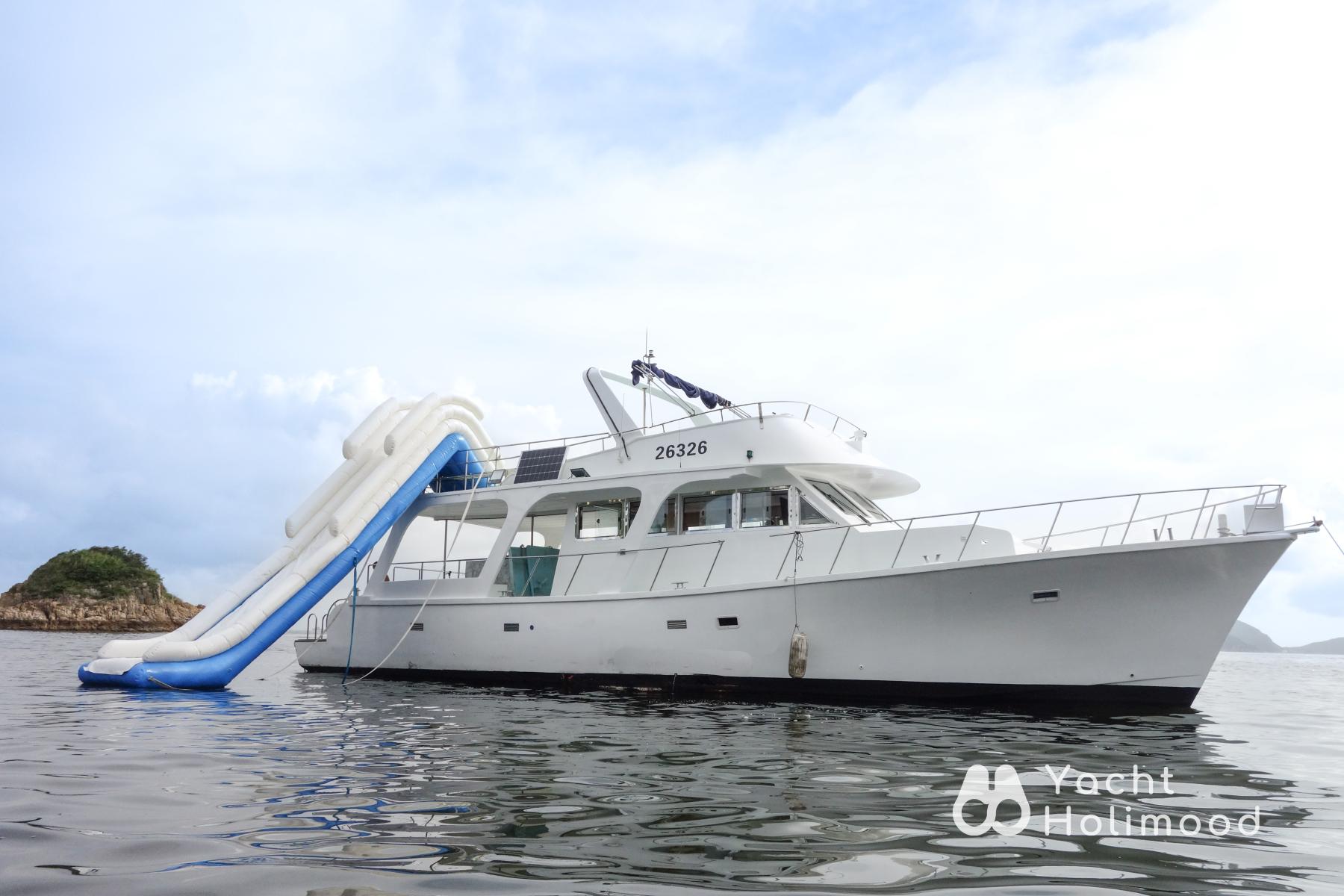 OH01 Cuttlefish-fishing/ Victoria Harbour Night Cruise (Newly renovated in 2024) 1