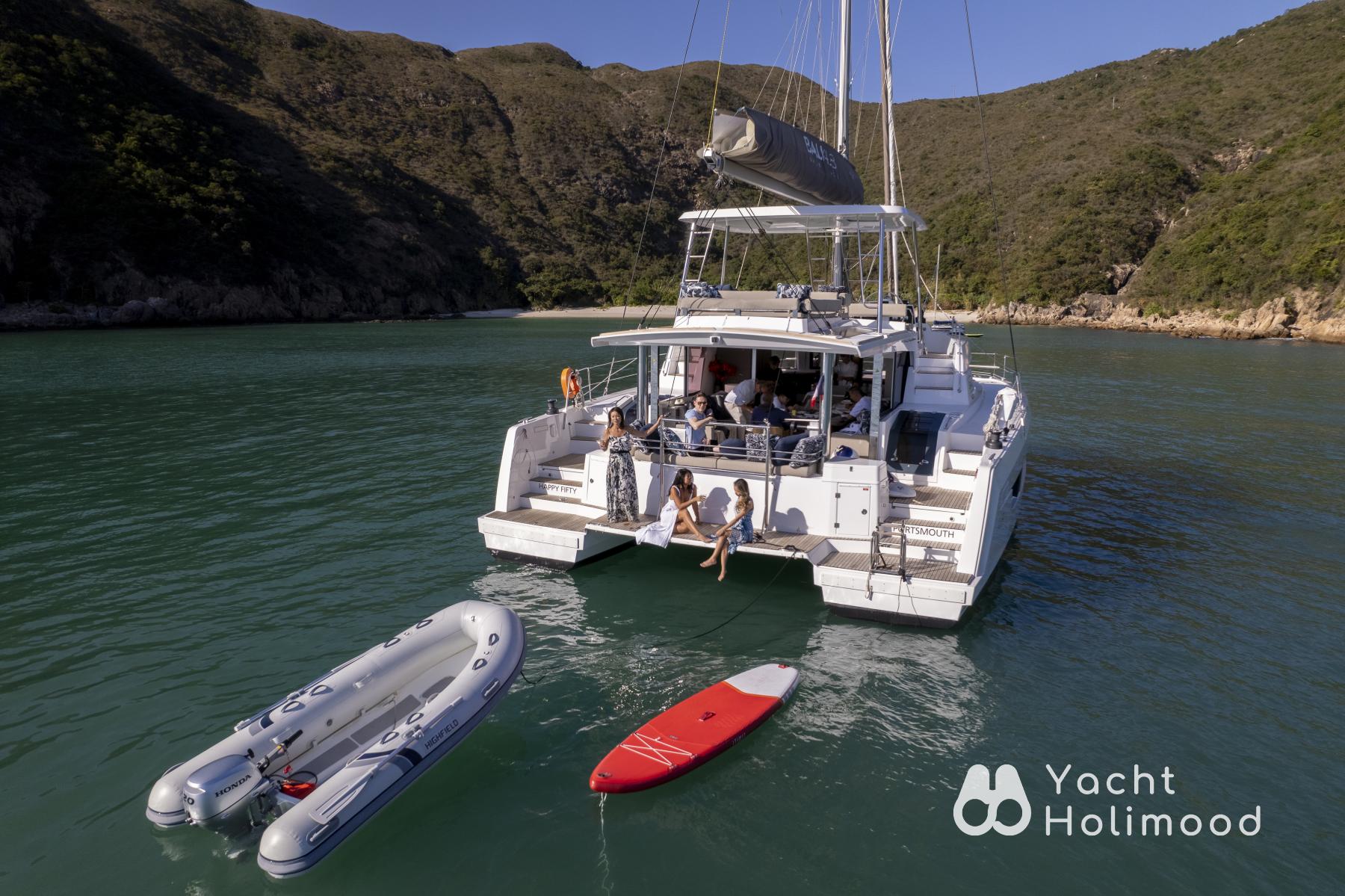 AM04 Luxurious customized catamaran Bali 4.8 - Happy Fifty - 8-hour charter experience 7