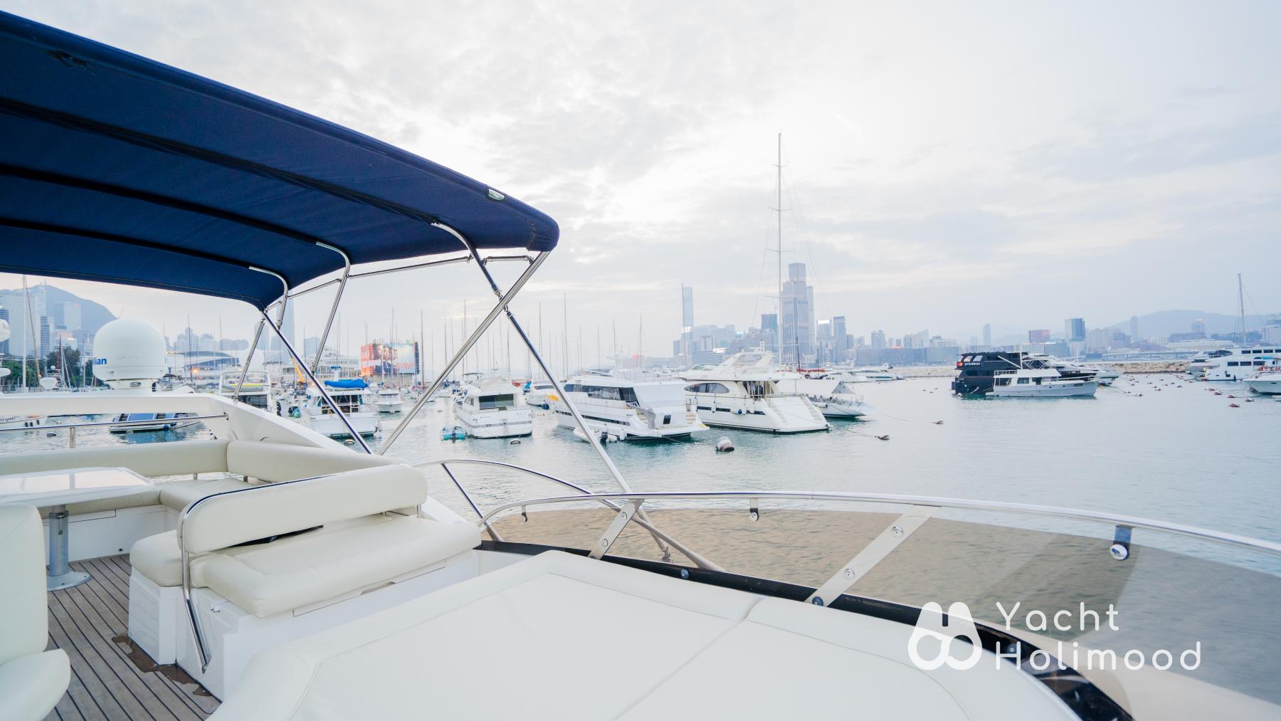 AT01 Luxury Yacht Built In UK, Best Choice for Yachting. ( With Wi-Fi , SUP, Floaties.) 6