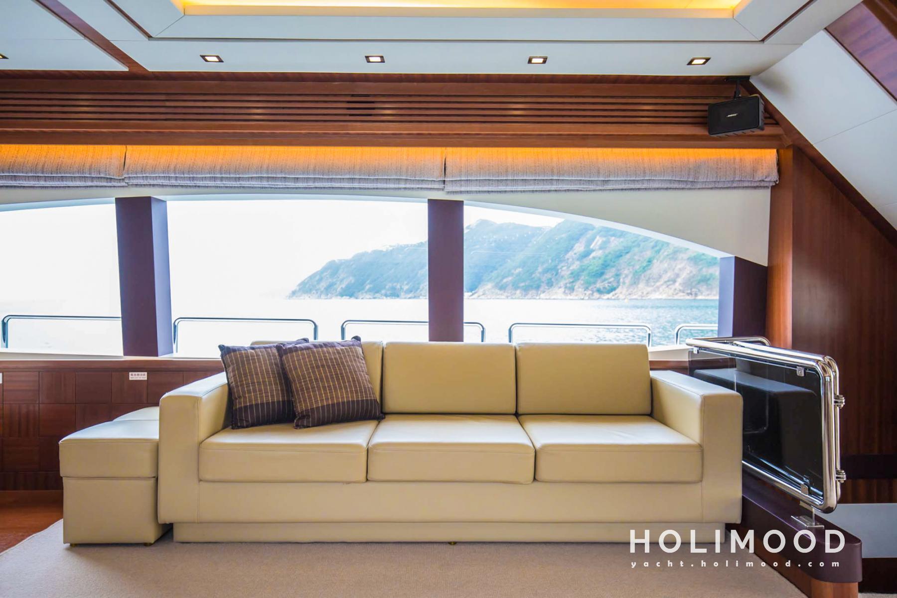 ME01 Tailor-made 92-Fleet Luxury Yacht service (with 6 Staff Members Serving) 6
