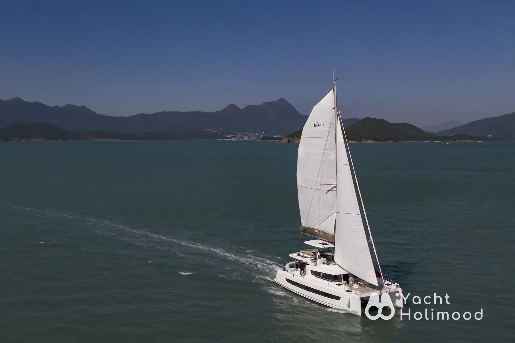 AM04 Luxurious customized catamaran Bali 4.8 - Happy Fifty - 8-hour charter experience 5