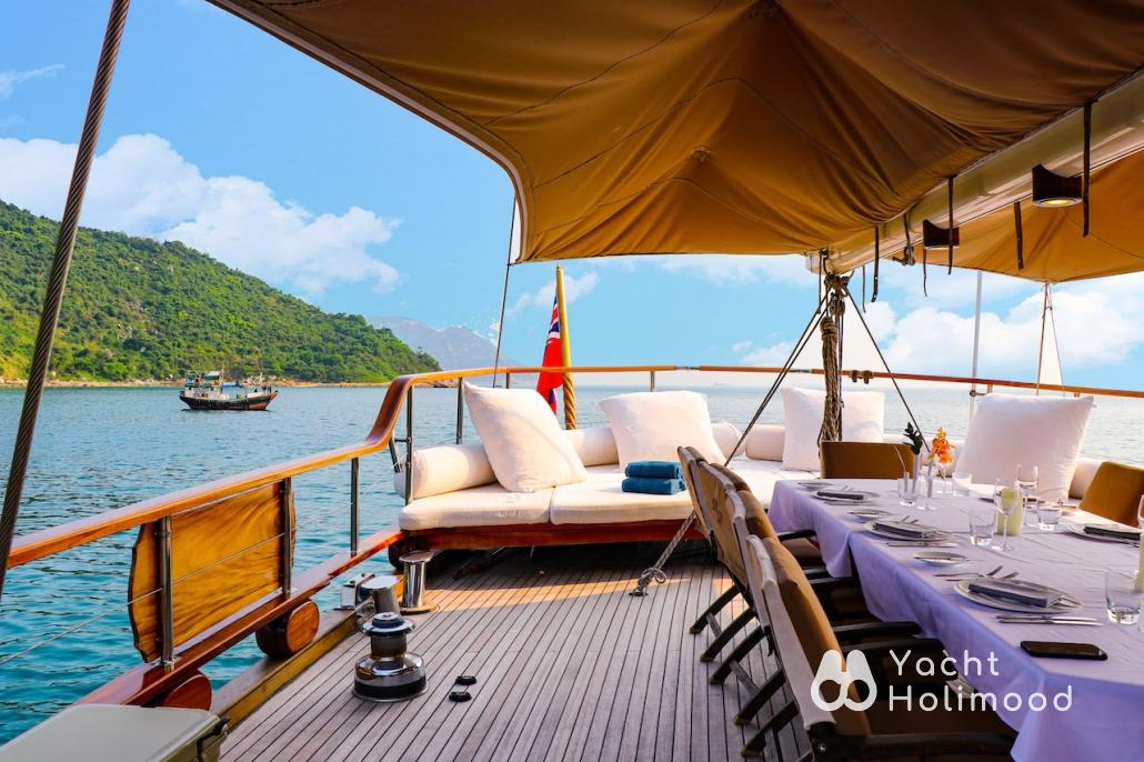 AM08 Lady Lorraine - Large Luxury Sailboat fit for up to 35pax | 8-Hour Experience 9