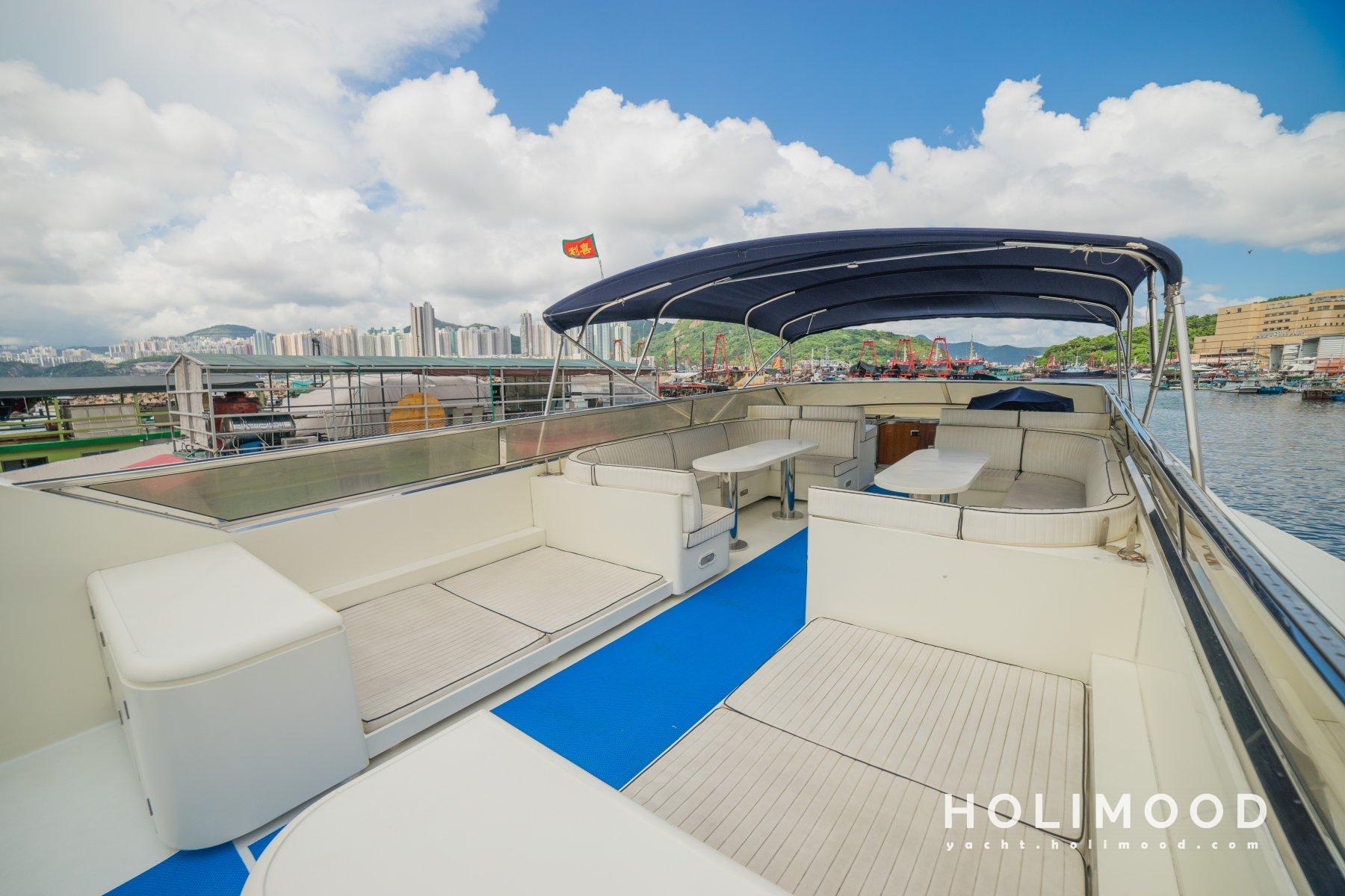 AD01 Luxury Yacht Day Charter (BBQ & Swimming Pool Options Available) 5