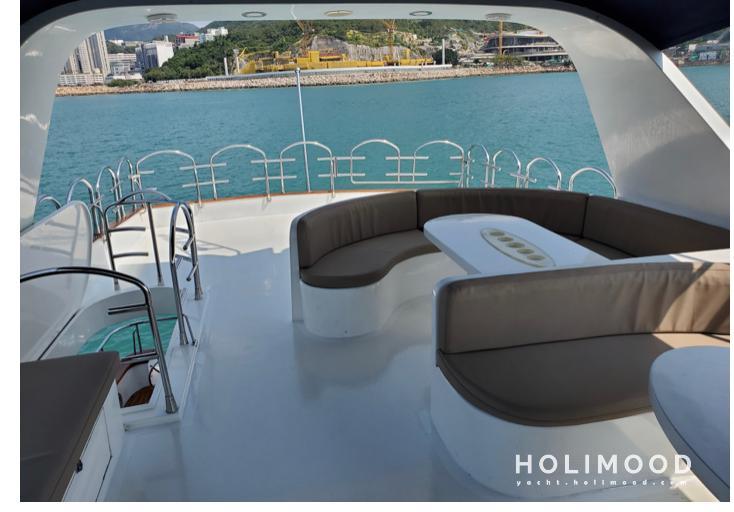 IE01 70'' Cruiser (Cuttlefish Fishing/ Harbour Night Cruies, Sofa Area) 6