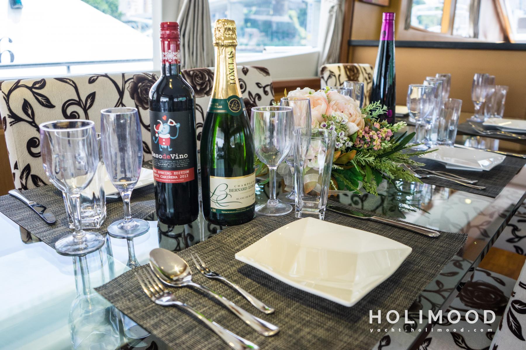 LA01 City Luxury Yacht 8 Hour Package 7