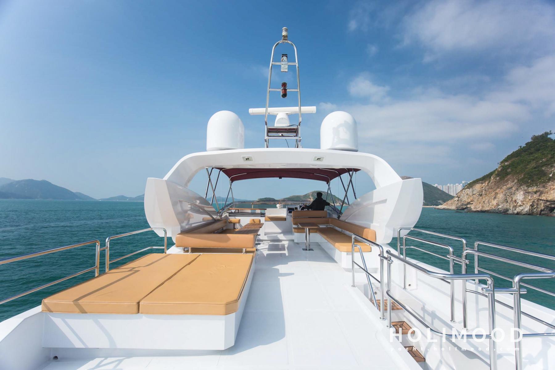 ME01 Tailor-made 92-Fleet Luxury Yacht service (with 6 Staff Members Serving) 25