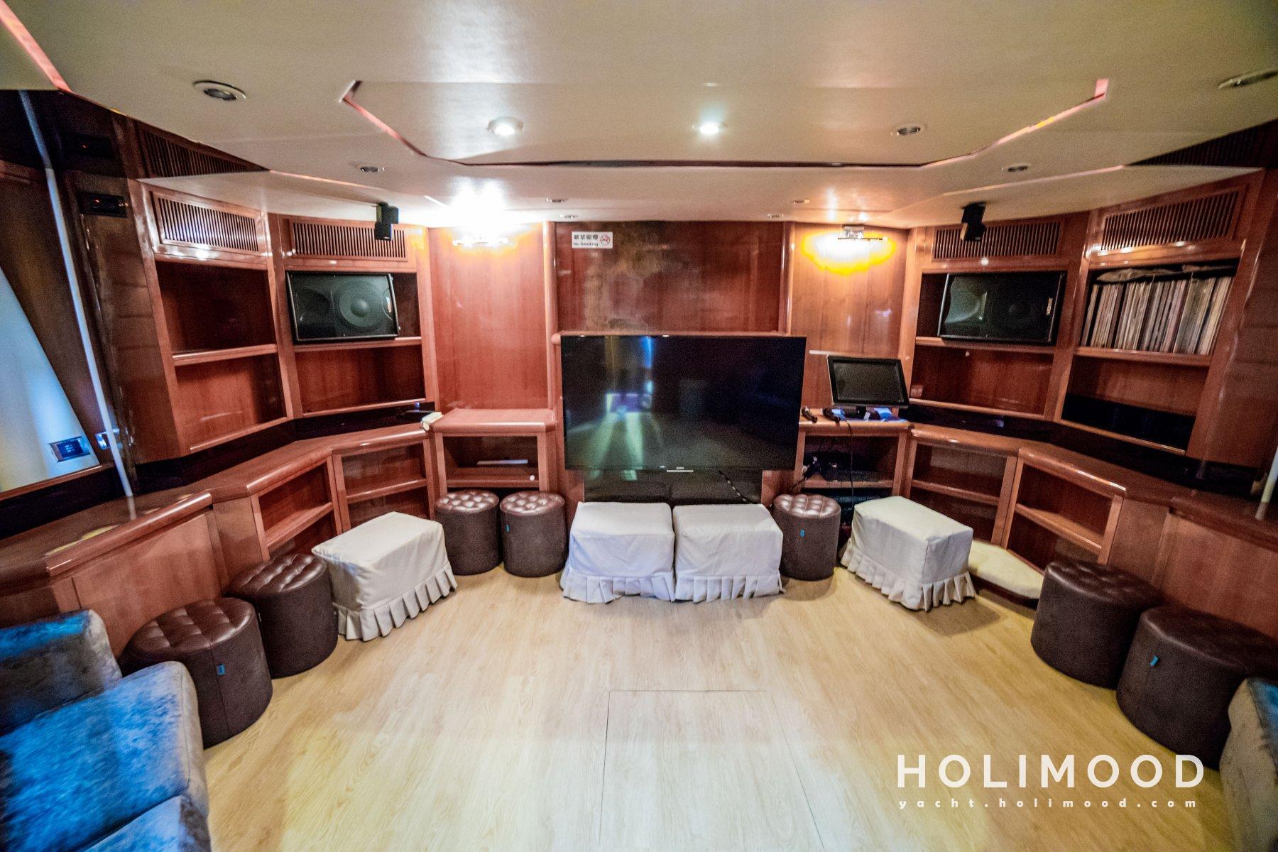AD01 Luxury Yacht Day Charter (BBQ & Swimming Pool Options Available) 8